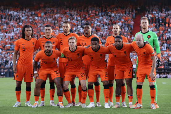 郭晶晶回忆,初见霍启刚,眼神里的深,博鱼体育官网,博鱼体育app,博鱼体育APP下载