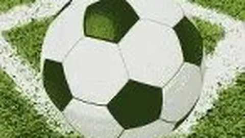 《内维尔力挺曼联现状：阵型调整显阿莫林智慧抉择》